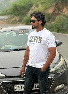 Rajveer Rawat - Acompañantes masculino in Bangalore Photo 3 of 4