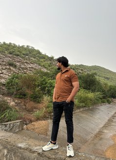 Rajveer Rawat - Male escort in Jaipur Photo 4 of 4
