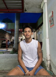 Raka - Male escort in Bali Photo 7 of 7