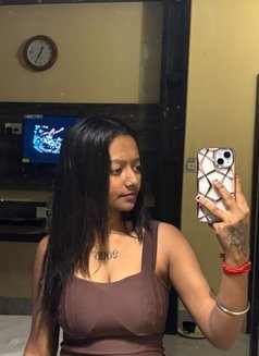 Rakhi Cam a Meet - escort in Hyderabad Photo 1 of 1