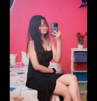Kavita (Cam Show & Sex Chat) Meet Up - masseuse in Pune Photo 1 of 3