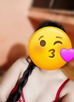 Rakhi GFE Cam and real meet - puta in New Delhi Photo 7 of 7