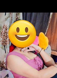 Rakhi - escort in Chandigarh Photo 1 of 3