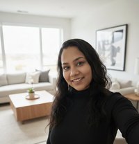 Rakhi - escort in Kochi