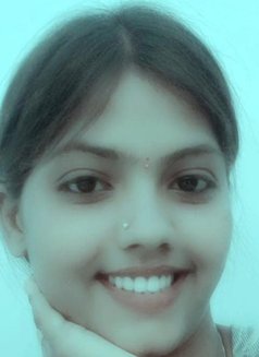 ꧁Hot Girl🦋Cam Show & Meet꧂ - puta in Punjab Photo 1 of 1