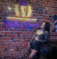 Rakhi - Transsexual adult performer in New Delhi