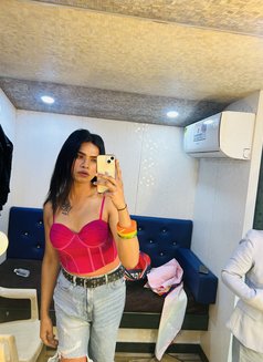 Rakhi - Transsexual adult performer in New Delhi Photo 3 of 4