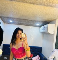 Rakhi - Intérprete transexual de adultos in New Delhi