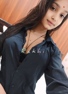 ꧁༒Rakhi🦋(meet & Cam)༒꧂ - puta in Navi Mumbai Photo 1 of 5
