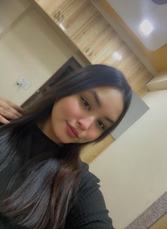 Rakhi ( Real Meet & Cam Show) - puta in Bangalore Photo 1 of 1