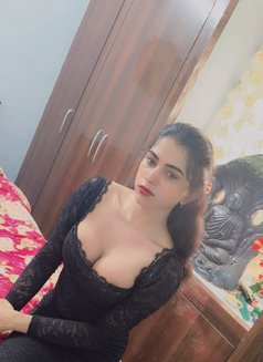 Raksha - Acompañantes transexual in Hyderabad Photo 1 of 2