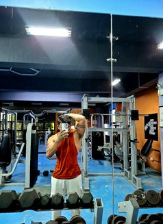 Ralph - Acompañantes masculino in Cebu City Photo 2 of 3