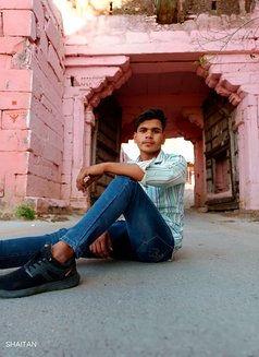 Ram - Male escort in Jaipur Photo 2 of 6