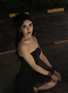 Rama - puta in Dubai Photo 4 of 5