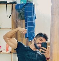Raman - Acompañantes masculino in New Delhi