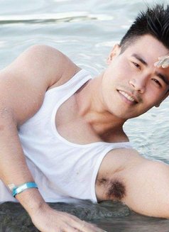 Young And Wild World Traveller - Male escort in Makati City Photo 1 of 15