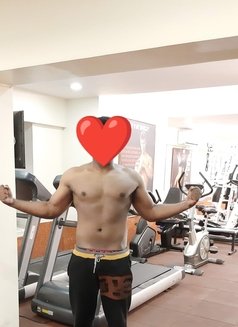 Rambo - Male escort in Mumbai Photo 2 of 7