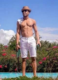 Rami - Acompañantes masculino in Al Manama Photo 1 of 2