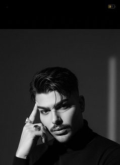 Ramisexy - Male escort in Beirut Photo 2 of 3