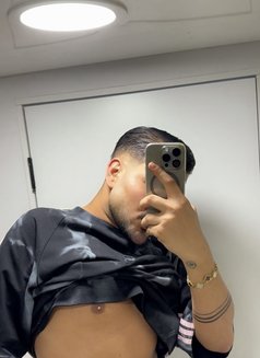 Ramisexy - Male escort in Beirut Photo 7 of 7
