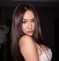 RAMONA - Agencia de acompañantes transexuales in Tokyo Photo 27 of 27