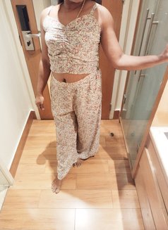 Ramya Chennai Tamil cam Girl & real meet - adult performer in Chennai Photo 6 of 6