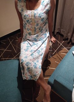 Ramya Chennai Tamil cam Girl & real meet - adult performer in Chennai Photo 4 of 7