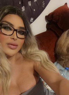 Ramyela - puta in Beirut Photo 6 of 7