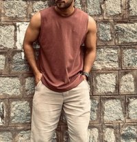 Ramz - Male escort in Abu Dhabi