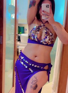 Rana - puta in Dubai Photo 6 of 10