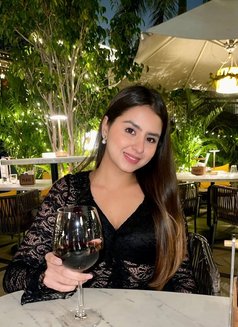 Taniya - escort in Abu Dhabi Photo 1 of 5