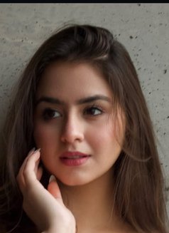 Taniya - escort in Abu Dhabi Photo 2 of 5