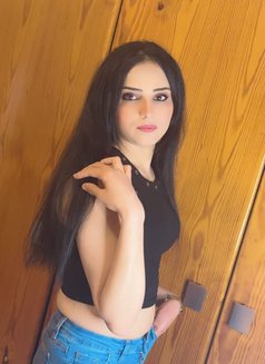 Rana - escort in Beirut Photo 4 of 4
