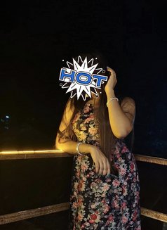 Real Meet & ( Cam face with nude) - puta in Chennai Photo 3 of 7