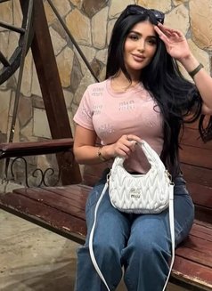 Randa Lebanese - escort in Beirut Photo 2 of 3