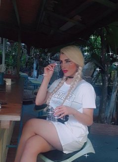 Randa Lebanese - escort in Beirut Photo 1 of 3
