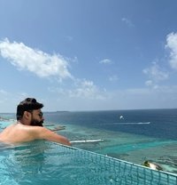 Randheer - Male escort in Indore