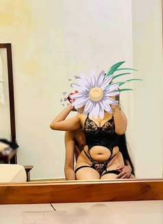 R B - For maximum pleasure - Male escort in Colombo Photo 11 of 11