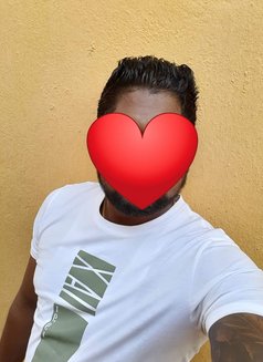 Rangana - Male escort in Colombo Photo 3 of 3