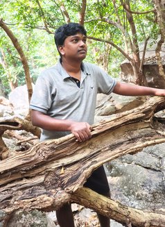 Rangs - Male escort in Bangalore Photo 1 of 2