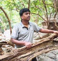 Rangs - Male escort in Bangalore Photo 1 of 2