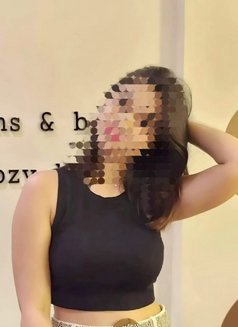 Rani best cam & real meet independent - escort in Chennai Photo 1 of 6