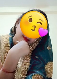 I'm housewife cam show sex - escort in Hyderabad Photo 1 of 4
