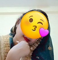 Im housewife cam show sex - escort in Hyderabad