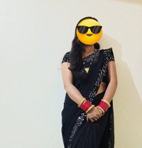 Im housewife cam show sex - escort in Hyderabad