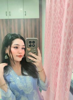 Rani - escort in Ahmedabad Photo 1 of 4