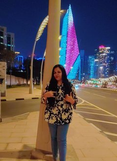 Rani - escort in Doha Photo 1 of 4