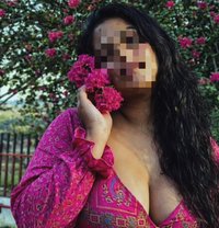 Rani - escort in Hyderabad Photo 2 of 6