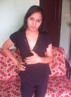 Rani escort agency Female & Male - escort agency in Hyderabad Photo 1 of 15