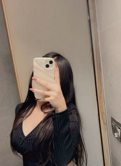 Rani - escort in New Delhi Photo 4 of 4